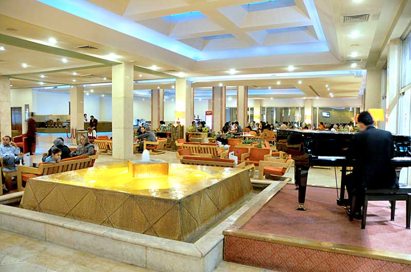تور شیراز هتل هما - آژانس مسافرتی و هواپیمایی آفتاب ساحل آبی
